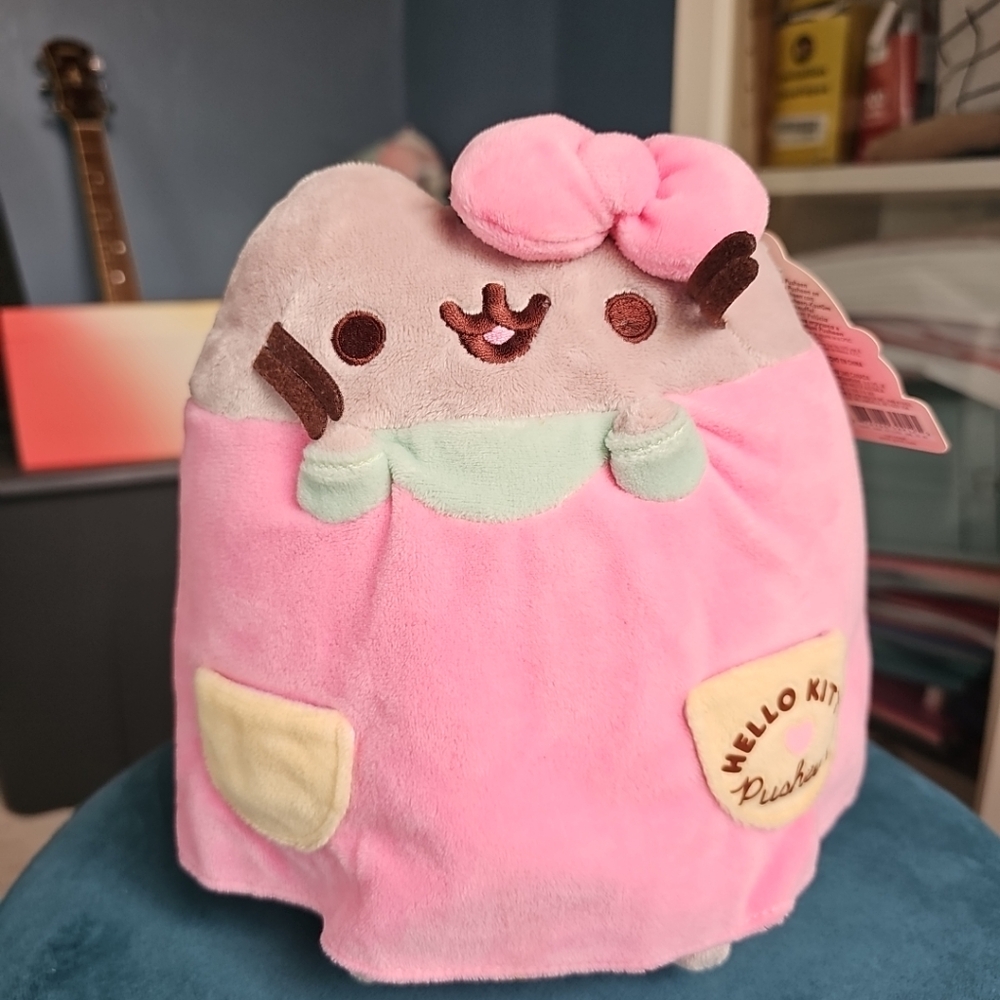 GUND Hello Kitty x Pusheen Costume Plush